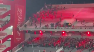 Conmebol se pronuncia após confusão entre torcedores do Independiente e Universidad de Chile