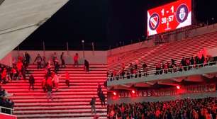 Jogo da Sul-Americana é suspenso após barbárie em estádio na Argentina
