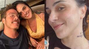 Namorada se pronuncia após surgir com nome de Fábio Porchat tatuado: 'Eu acabei'