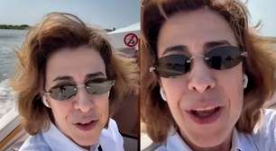 Fernanda Torres curte passeio de lancha a caminho do Festival de Cinema de Veneza: 'Ainda estou aqui'