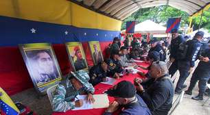 Venezuela anuncia mobilização de drones e navios em meio ao deslocamento militar dos EUA no Caribe