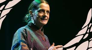 'Se ganhar dinheiro é o que importa, como tem bilionário infeliz?', questiona Denise Fraga no Encontro Futuro Vivo