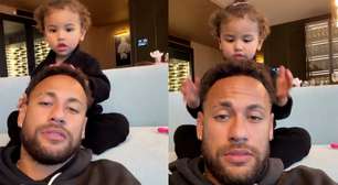 Neymar cai na risada em momento fofo com Mavie: 'Que figurinha'