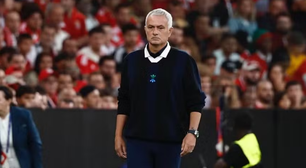 Demitido do Fenerbahçe, José Mourinho vai embolsar fortuna pela rescisão; saiba valor