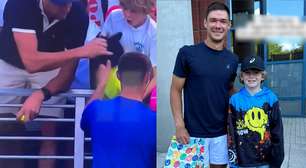 Tenista surpreende fã mirim que teve boné 'roubado' por CEO no US Open
