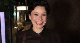 Patricia Marx faz rara aparição com a esposa em noite de espetáculo