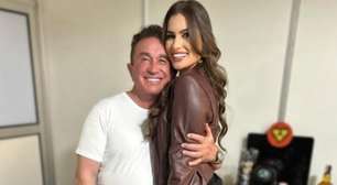 Esposa revela intimidade com Amado Batista e diz: 'Saibam escolher o boy de vocês'