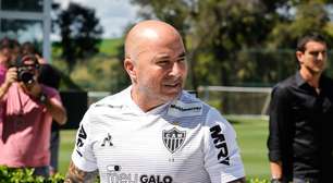 Preparador físico que agrediu Pedro no Flamengo integra comissão do Galo