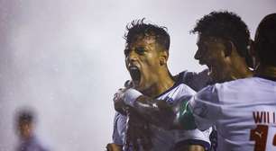 Bahia goleia o Confiança e coloca uma mão na taça da Copa do Nordeste