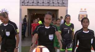 Quem é a árbitra que tomou tapa na cara durante partida de futebol na Colômbia