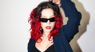 Priscilla abandona cabelo vermelho e surge com novo visual