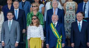 7 de Setembro: Lula desfila em Rolls-Royce ao lado da primeira-dama, Janja