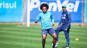Willian surpreende comissão técnica em primeiras atividades no Grêmio