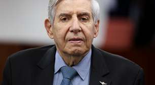 Augusto Heleno começa a cumprir prisão domiciliar após decisão de Moraes