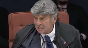 Fux diz que não é razoável 'equiparar palavras a atos efetivos' e usa 'ataque com faca' como exemplo