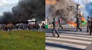 Protestos contra Macron e novo premiê centrista promovem paralisação na França