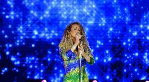 Com direito a figurino com cores do Brasil, Mariah Carey entrega clássicos no palco do The Town
