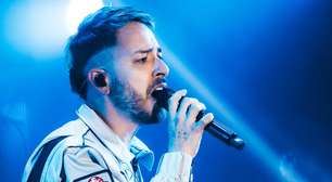 Em voo solo, Junior convoca tripulação no The Town