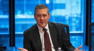 Ex-membro do Fed Bullard diz que se reuniu com Bessent sobre cargo de chair do Fed