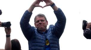 Trate seu amor como a Folha de S.Paulo trata Tarcísio de Freitas