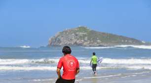 Expectativa e briga 'no detalhe': veja os destaques do primeiro dia da etapa da WSL em SC