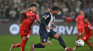 Em jogo de gols anulados e com Fluminense de olho, Alianza Lima e La U empatam pela Sula