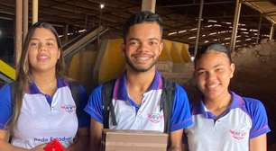 Estudantes criam tijolos sustentáveis com fibra de coco e buscam apoio do governo federal para construir casas