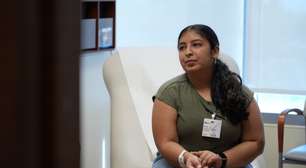 Adolescente pensou que tinha menstruado, depois foi diagnosticada com estresse e, na verdade, era um câncer vaginal raro; entenda