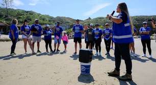 WSL em SC: mutirão retira 30 kg de lixo da orla em 20 minutos e alerta sobre poluição