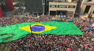 Manifestantes em SP contra PEC da Blindagem consideram proposta 'imoral' e 'fracasso da democracia'