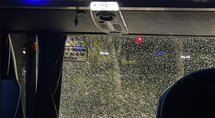 Ônibus do Flamengo é apedrejado em chegada a estádio para decisão pela Libertadores