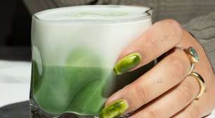 Unhas verde-matcha: essa cor de esmalte chique e fora do óbvio vai virar sua queridinha nesta Primavera