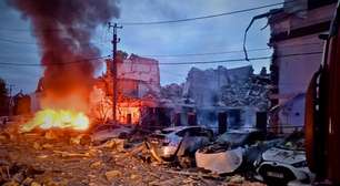 Ataque russo com drones e mísseis mata ao menos quatro pessoas em Kiev