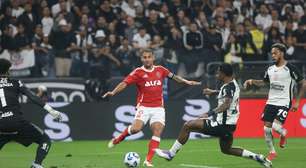 Internacional e Corinthians se enfrentam no 100º duelo da história; relembre os momentos marcantes