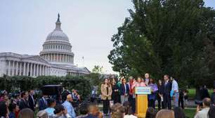 Ameaça do "shutdown" à economia dos EUA depende da duração da paralisação, avalia analista