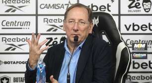 John Textor reclama após derrota do Botafogo: 'VAR dormiu'