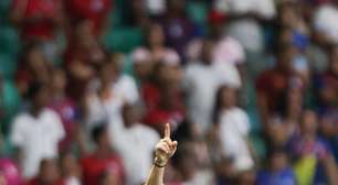 Filipe Luís responde sobre perda da liderança no Brasileirão: "o campeonato é para quem mantém mais a regularidade"