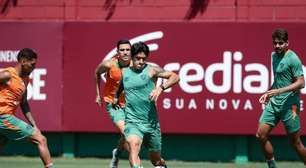 Cano treina e pode ser reforço do Fluminense contra o Mirassol