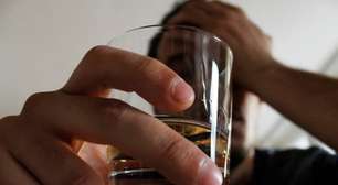 Qualquer quantidade de bebida alcoólica aumenta risco de demência