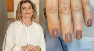Rejuvenesce as mãos e tem letra de pagode no nome: o esmalte de Odete Roitman é tão baratinho que, na vida real, a vilã jamais usaria