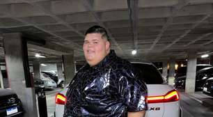 Gordão da XJ impressiona ao posar sem camisa depois de perder 113 kg