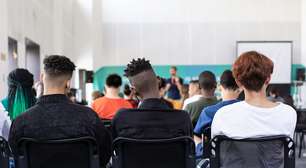 "Eles não sabem nem copiar e colar": um mês após o início das aulas, professores ficam desanimados com o fraco nível de informática dos alunos