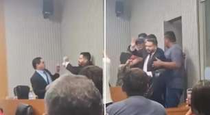 SURTO! Sessão da Câmara de Sena Madureira termina em briga com socos e gritaria entre vereadores