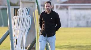 Carlos Frontini abre o jogo sobre situação do Paysandu na série B: "Os resultados"