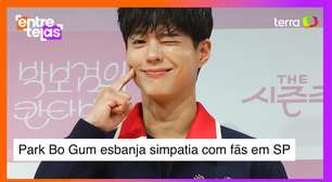 Park Bo Gum esbanja simpatia e canta em português em SP