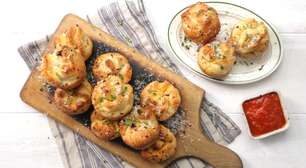 Tastemade apresenta: Pão de Alho com Bacon e Purê