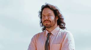 Teago Oliveira canta o que resiste ao tempo no novo álbum solo "Canções do Velho Mundo"