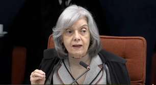 Cármen Lúcia rebate advogado e diz que TSE nunca cogitou retomar voto impresso