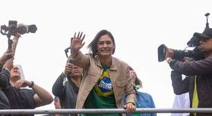 Michelle critica pressão por escolha de sucessor de Bolsonaro e culpa governo por tarifaço