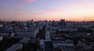 Rússia investiga possível ato de sabotagem após explosão com mortos em fábrica de armas nos Urais